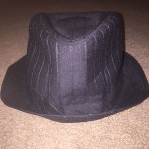 NWT Vintage Stone Pin Striped Bucket Hat